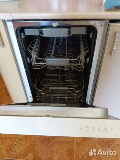 Посудомоечная машина Hansa рабочая