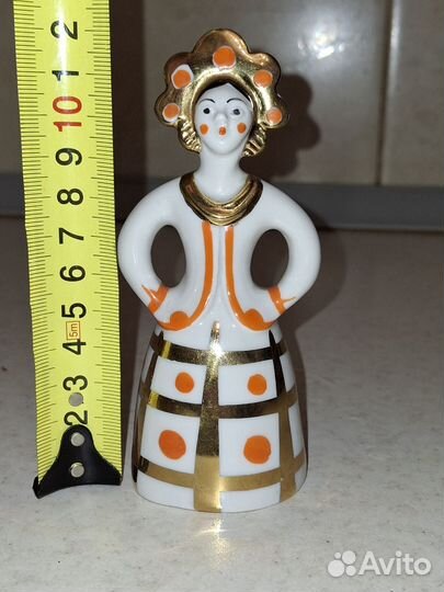 Статуэтка девушка в кокошнике