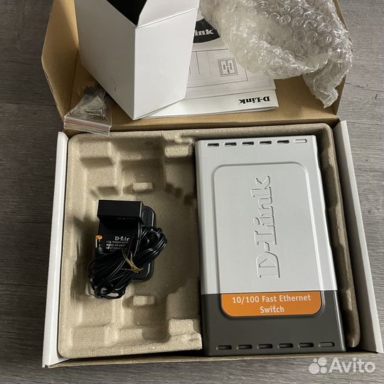 Коммутатор D-Link DES-1008D