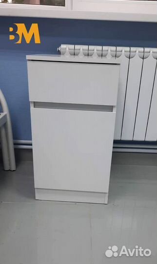 Тумба прикроватная