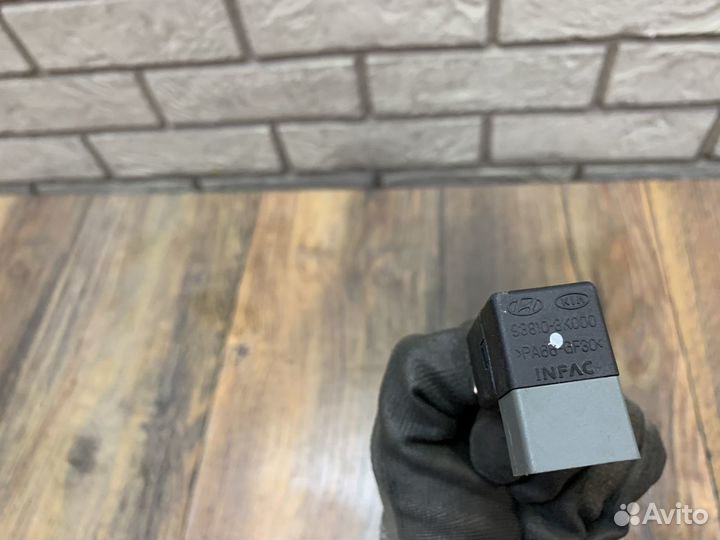 Kia Mohave Датчик включения стоп сигнала