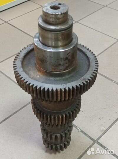 Вал промежуточный кпп Fuller 12JS160T-1701048