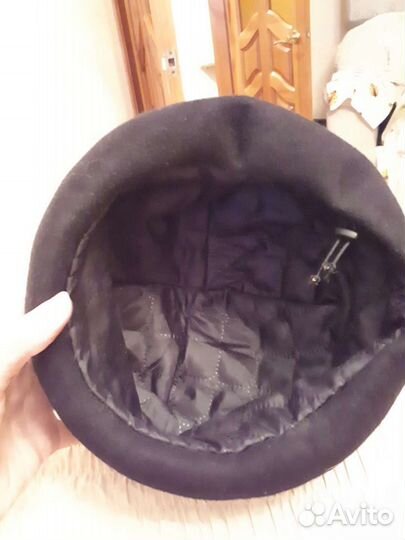 Шапка берет чёрная и серая