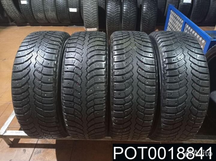 Bridgestone Blizzak Spike-01 235/60 R18 99R