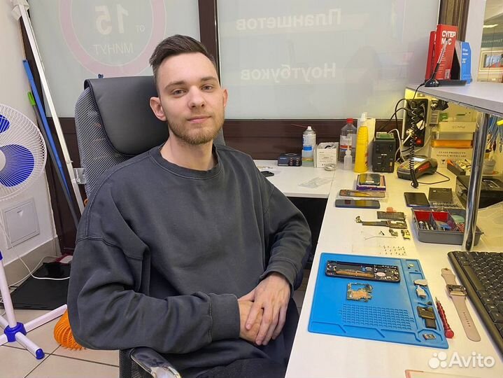 Ремонт iPhone. Замена экрана