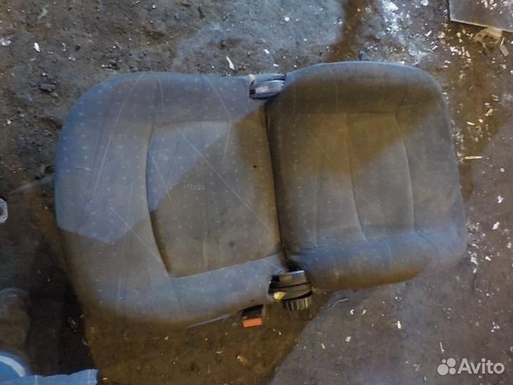 Сидение renault simbol переднее правое