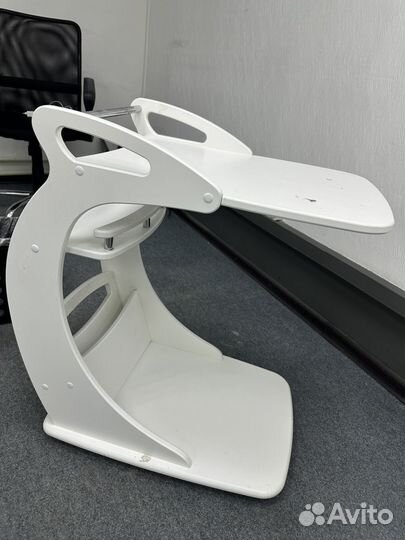 Подкатной столик