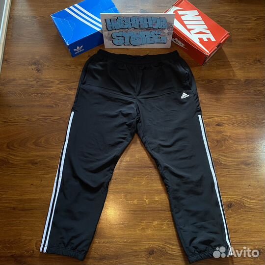 Нейлоновые штаны adidas