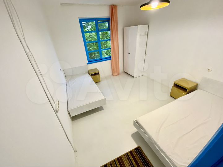 Гостиница, 300 м²