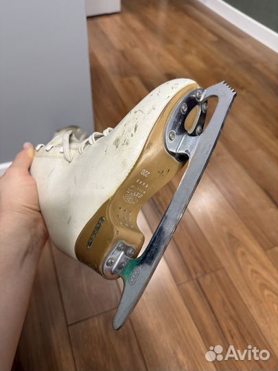 Фигурные коньки edea 220