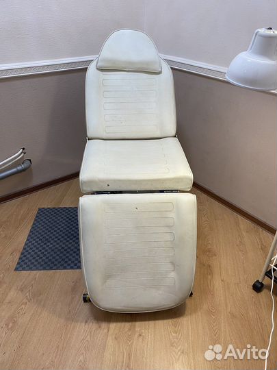 Кушетка косметологическая