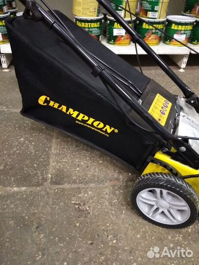 Газонокосилка бензиновая Champion LM 4122
