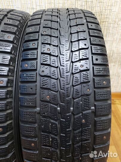 Dunlop SP Winter Ice 01 215/65 R16