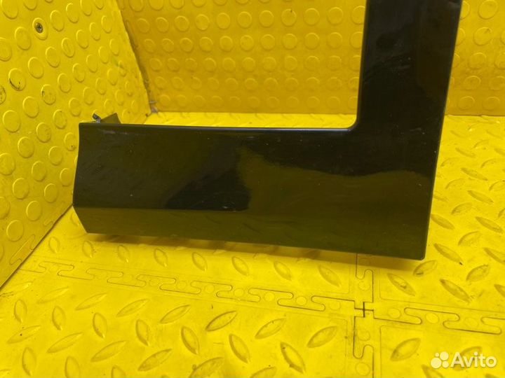 Б/У Накладка крыла - В хорошем состоянииn