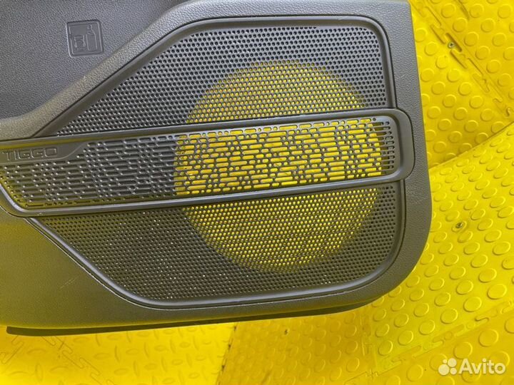 Б/У Обшивка двери - В хорошем состоянииn