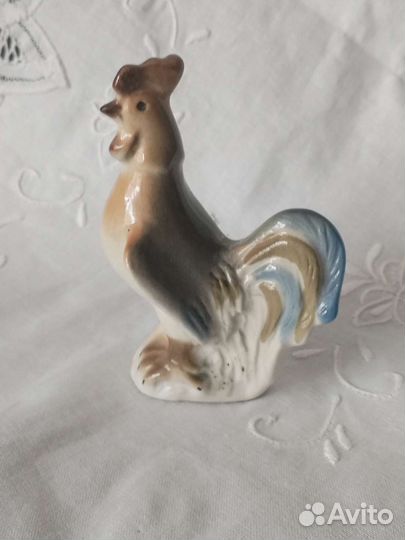 Фарфоровые статуэтки птицы