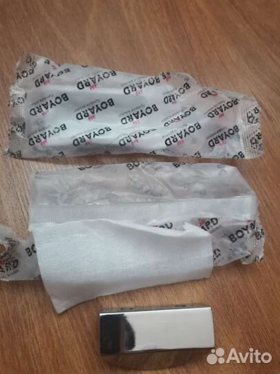 Мебельная ручка скрытого монтажа