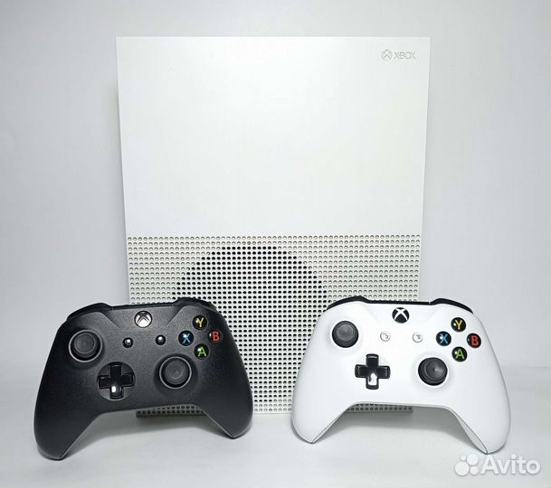 Xbox One S 500 Gb Два Геймпада
