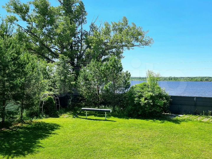 Коттедж 200 м² на участке 30 сот.