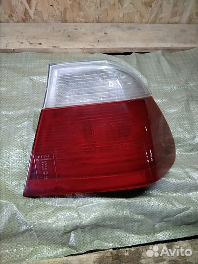 Фонарь задний правый в крыло BMW 3 E46 2004