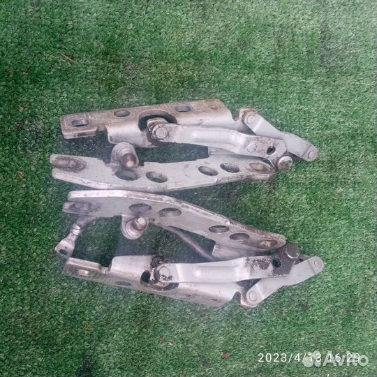 Петля капота BMW 5 серия