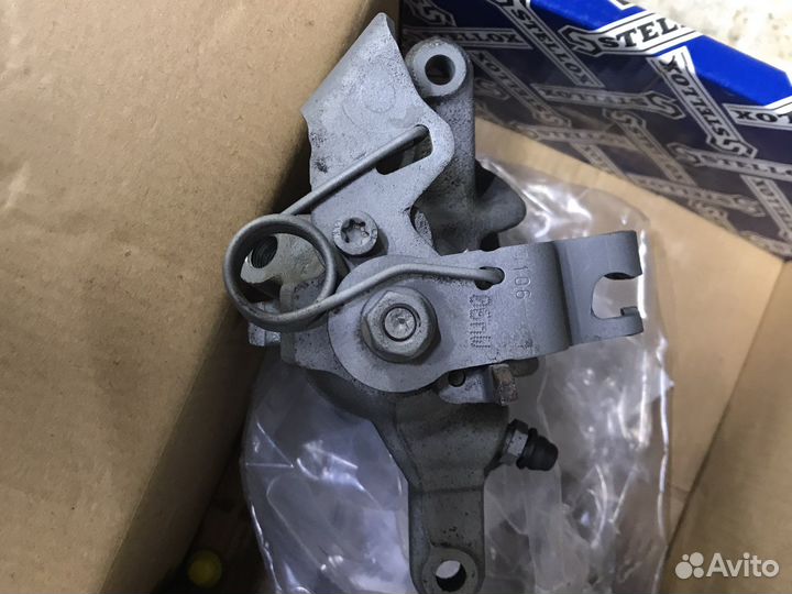 Тормозной суппорт задний левый опель виваро