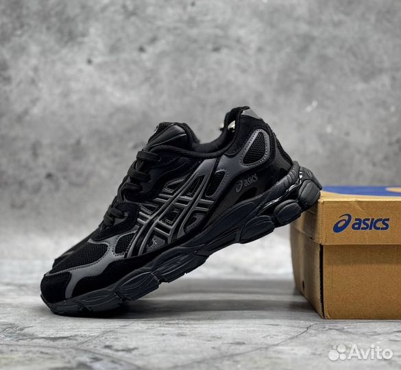 Кроссовки Asics Urbancore