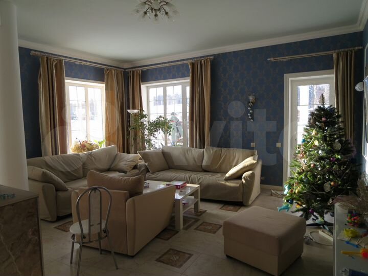 Коттедж 340 м² на участке 12,3 сот.