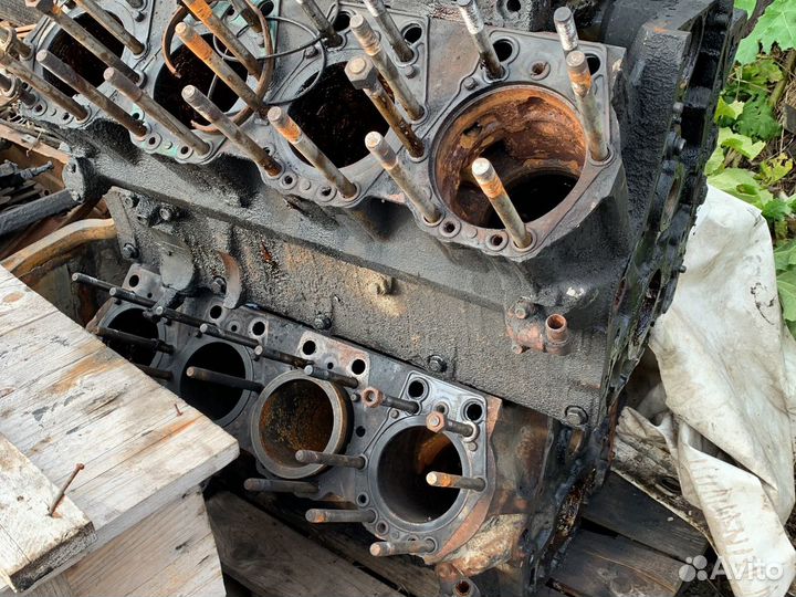 Блок двигателя ямз 7511