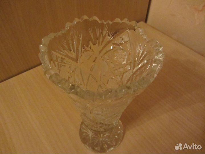 Ваза хрустальная новая (СССР)