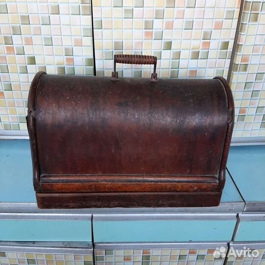 Швейная машинка Singer