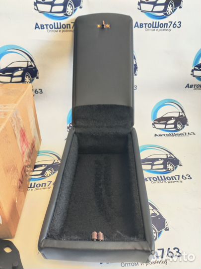 Центральный бокс подлокотник Лада Калина kalina