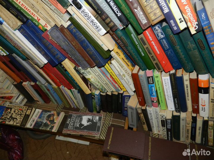 Учебники словари художественные книги