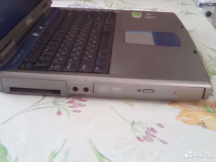 Ноутбук Dell Inspiron 1100