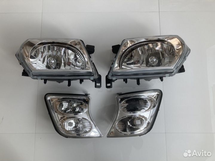 Фара (комплект) Nissan Patrol Y61(2001-2004)