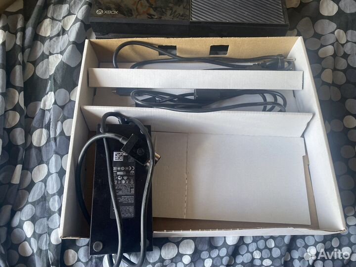 Xbox van 512+телевизор