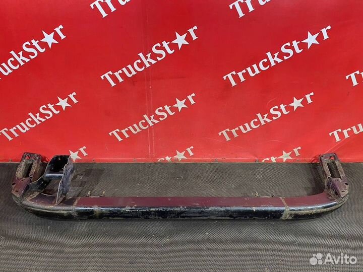 Усилитель переднего бампера