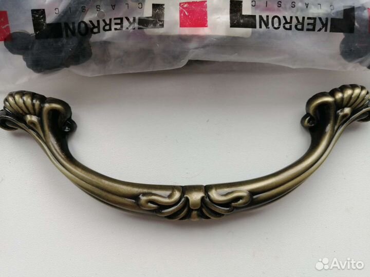 Ручка мебельная. 19шт