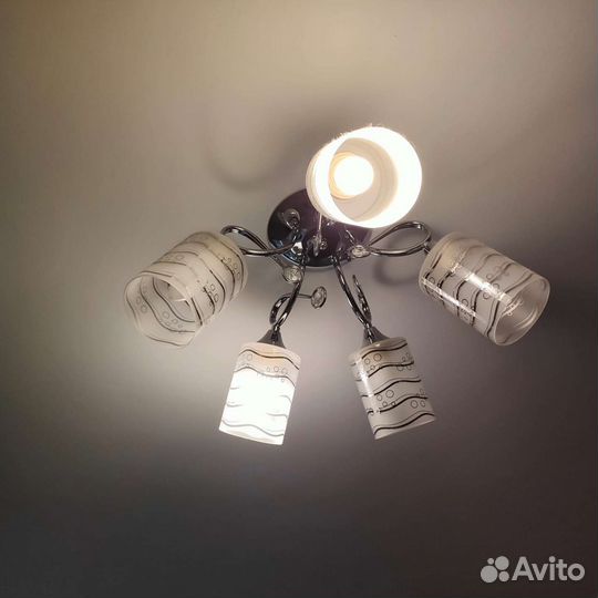 Люстра потолочная бу