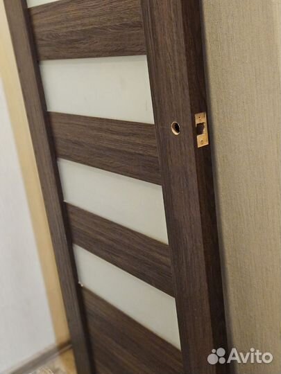 Двери межкомнатные деревянные новые