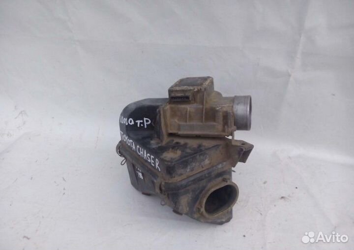 Корпус воздушного фильтра Toyota Chaser X60