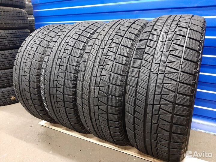 Bridgestone Blizzak Revo GZ 225/55 R17 97Q