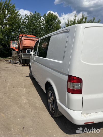 Volkswagen Transporter 2.0 МТ, 2011, 199 000 км