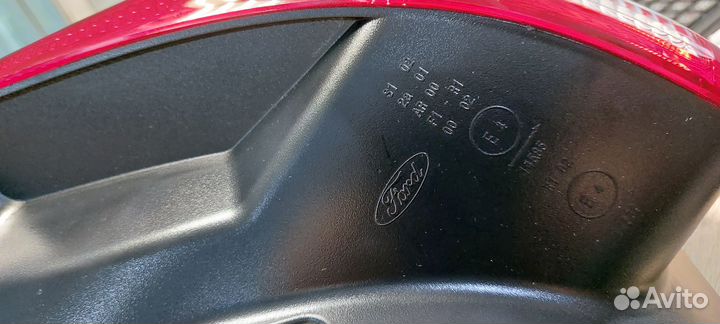 Фонарь задний правый Focus 3 хэтчбек