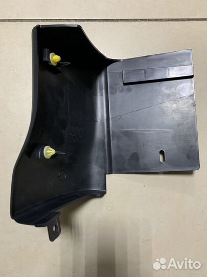 Накладка переднего правого крыла Range Rover Sport