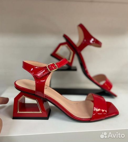 Босоножки женские 36 размер