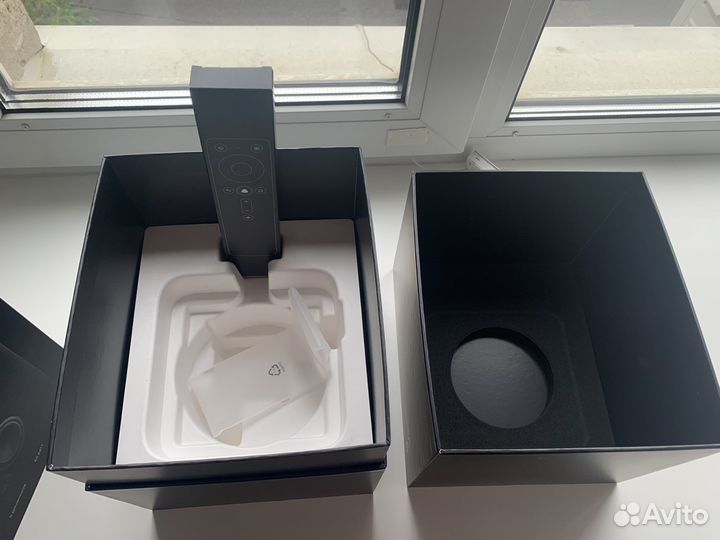 Коробка от яндекс станции MAX