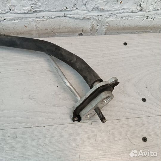 Трубка кондиционера Hyundai Grand Starex TQ D4CB