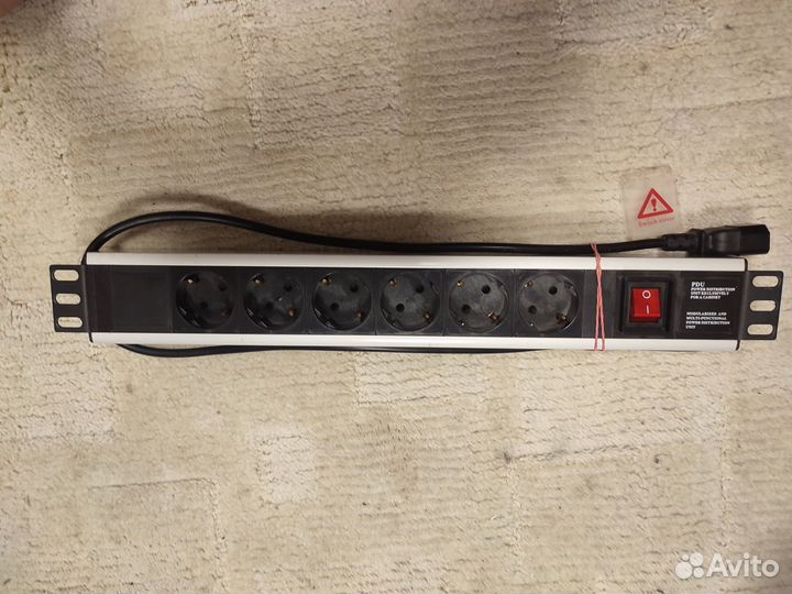 Блок розеток PDU-20120510-520, 1U, 6 Schuko, евро