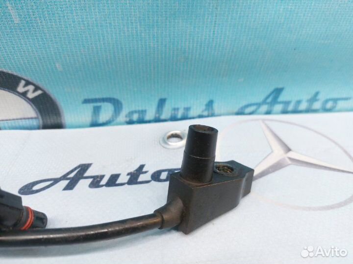 Датчик износа тормозных колодок передний правый